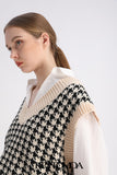 KPYTOMOA Women Oversized Houndstooth Sleeveless Vest Sweater Waistcoat Chic Tops